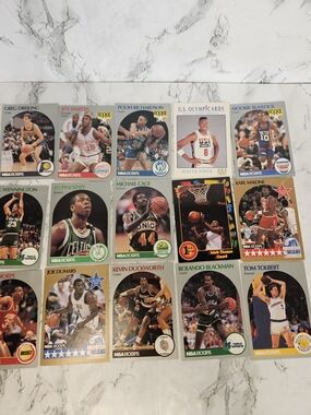 NBA Hoops Basketball Trading Cards